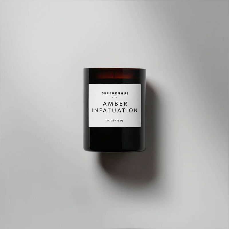 AMBER INFATUATION SCENTED CANDLE